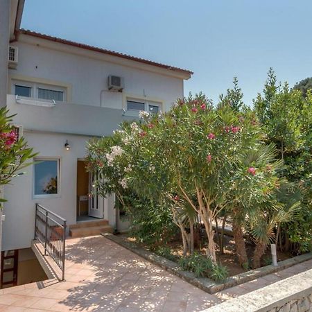 Pansion Belvedere Mali Losinj Exterior photo
